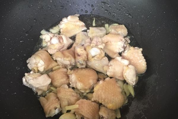 咖喱土豆香焖鸡翅的做法图解3
