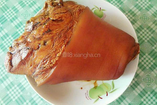 炖猪肘子的做法图解3