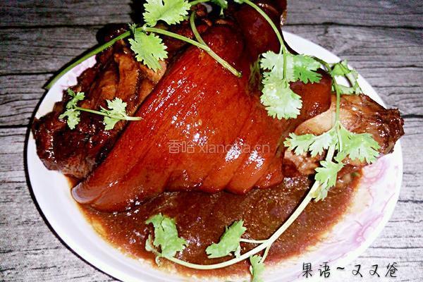 炖猪肘子的做法图解14