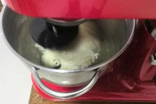 牛角咸面包的做法图解2