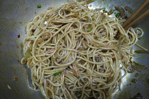 凉面拌绿豆芽的做法图解5