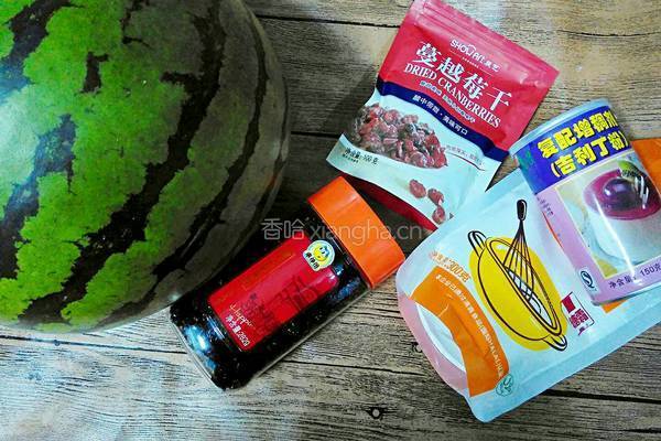 西瓜果冻的做法图解1
