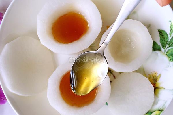 白萝卜蜂蜜盅的做法图解4