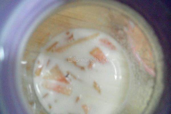 蜜桃牛奶汁的做法图解3