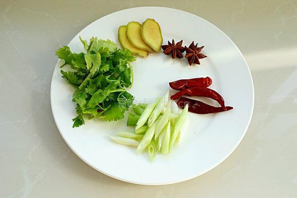 萝卜炖牛肉的做法图解2