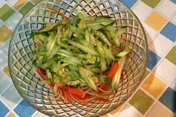 凉拌绿豆芽黄瓜的做法图解5