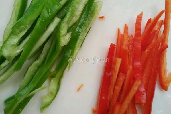椒丝腐乳炒豆芽的做法图解2