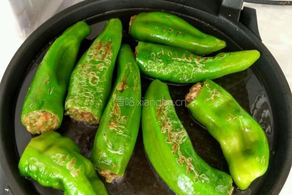 牛角椒包肉的做法图解3