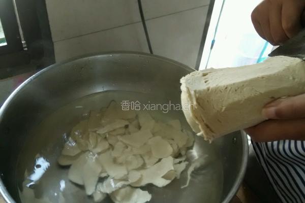 美味刀削面片的做法图解4