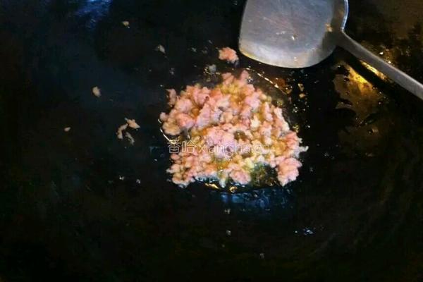 卷心菜肉末炒饭的做法图解7