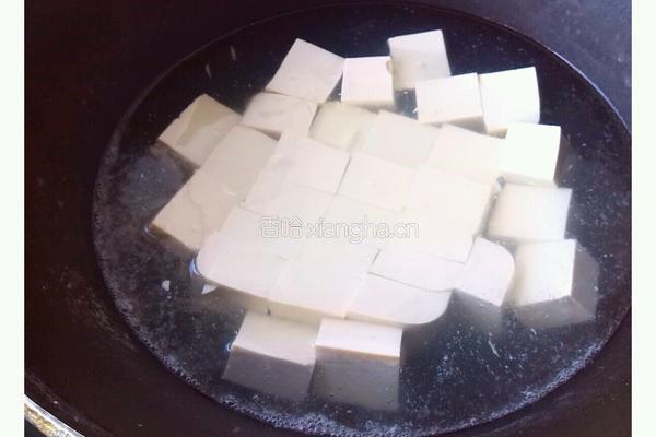 香辣青豆烧豆腐的做法图解3