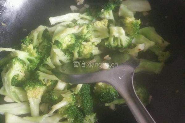 蒜蓉西兰花的做法图解3
