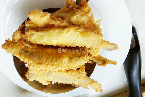 油炸黄花鱼的做法图解10