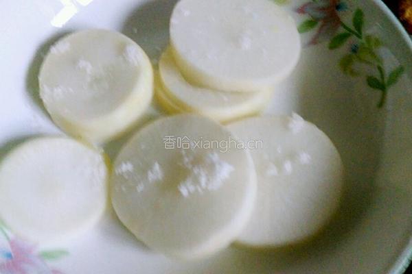 白萝卜夹肉的做法图解3