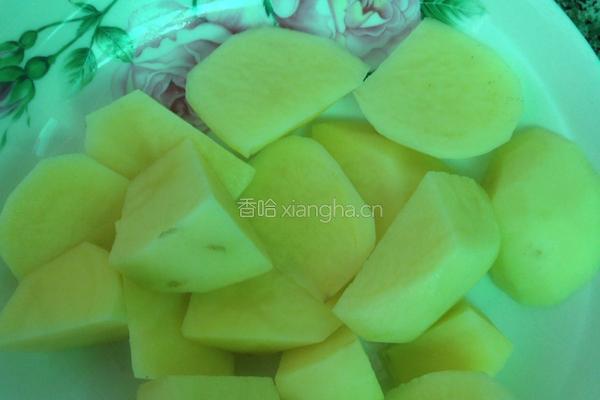 土豆粉蒸排骨的做法图解4