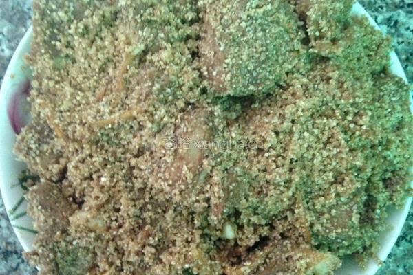 土豆粉蒸排骨的做法图解6