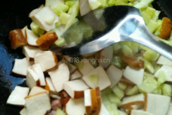 豆干炒肉的做法图解4