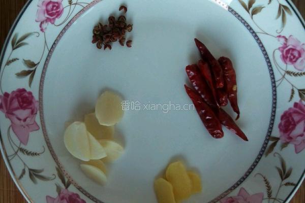 手撒卷心菜的做法图解2