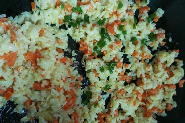 胡萝卜炒饭的做法图解9