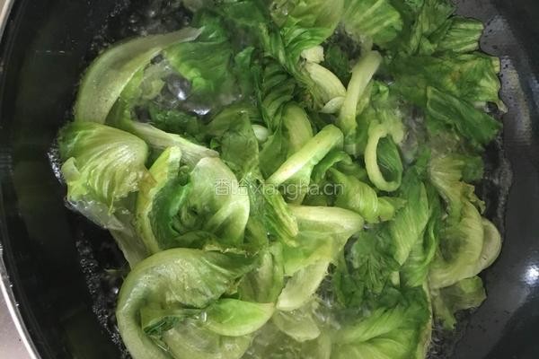 干锅香辣鱿鱼虾的做法图解2