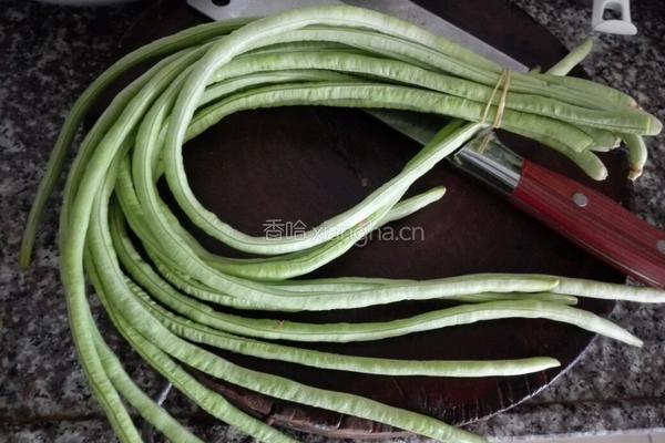 茄子豆角炒肉的做法图解3