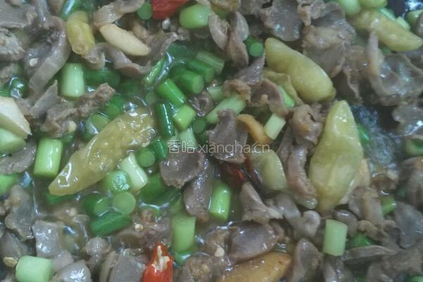 蒜苔炒鸡肾的做法图解14