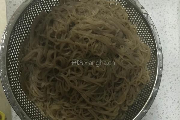 朝鲜冷面的做法图解2