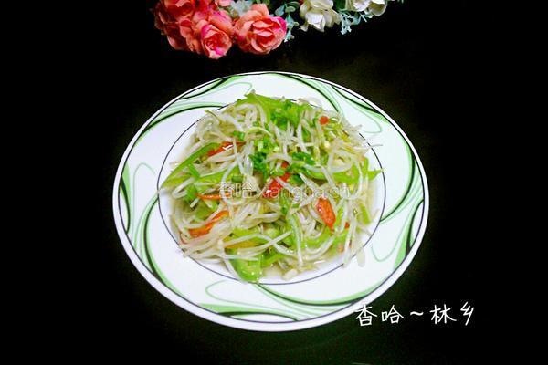 双椒炒绿豆芽的做法图解12