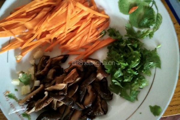 香菇肉末鸡蛋汤的做法图解2