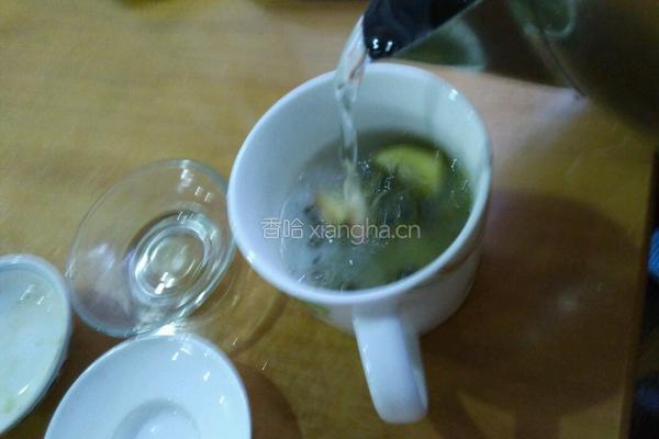抹茶姜撞奶的做法图解4
