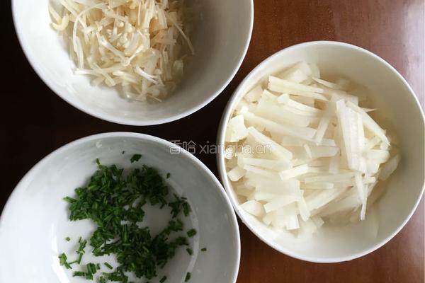 白萝卜丝饼的做法图解1