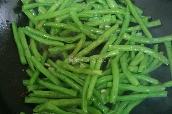 豆角炒牛肉的做法图解10