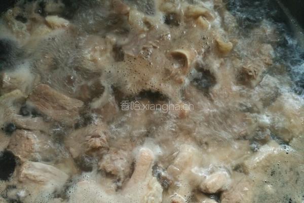牛肉炖萝卜的做法图解3
