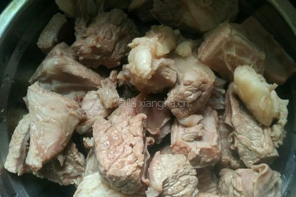牛肉炖萝卜的做法图解4