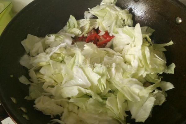 卷心菜炒肉片的做法图解5