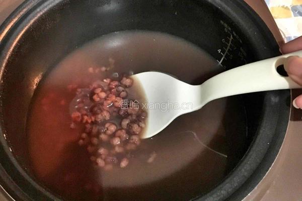 红豆薏米粥的做法图解6