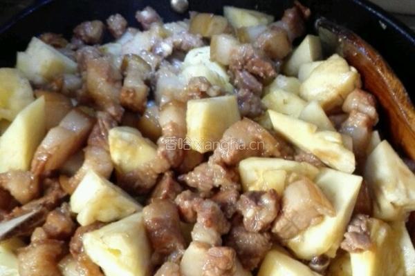 菠萝红烧肉的做法图解7