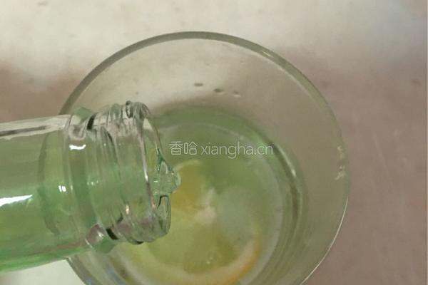 柠檬味气泡酒的做法图解4