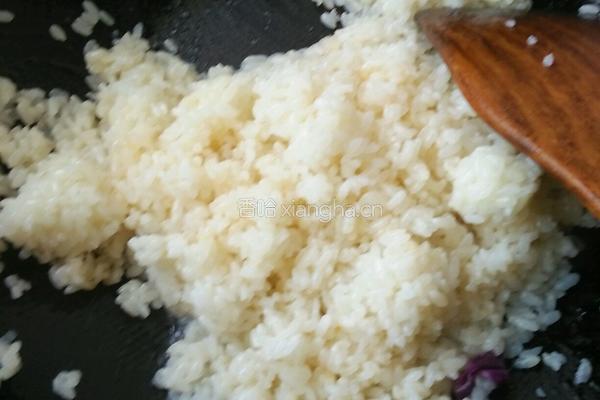 彩椒玉米炒饭的做法图解5