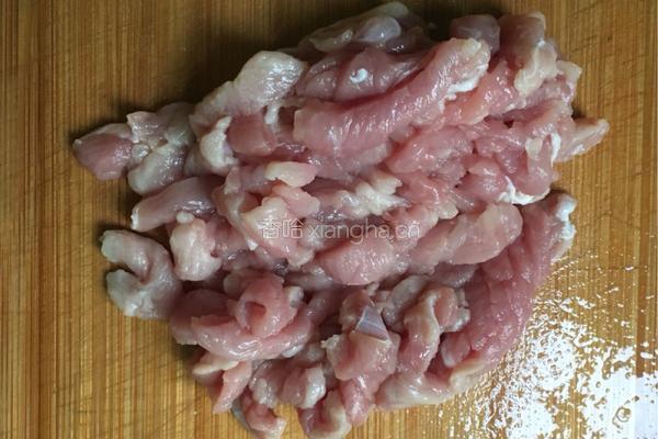 尖椒毛豆炒肉的做法图解3