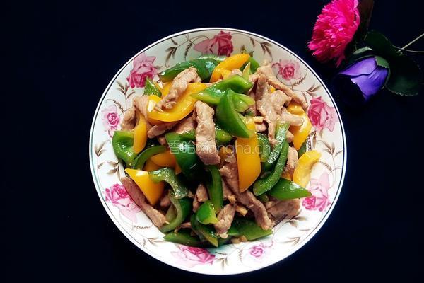 彩椒炒肉
