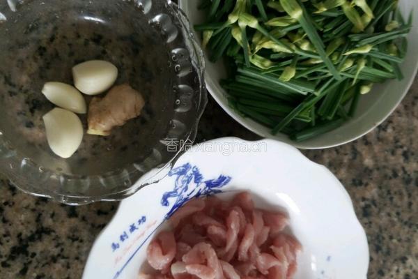 韭花炒肉丝的做法图解4