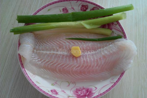 松软龙利鱼芹菜包子的做法图解4