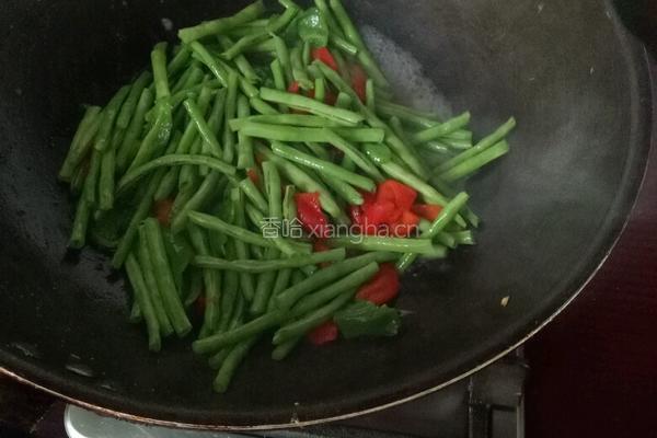 彩椒炒豇豆的做法图解4