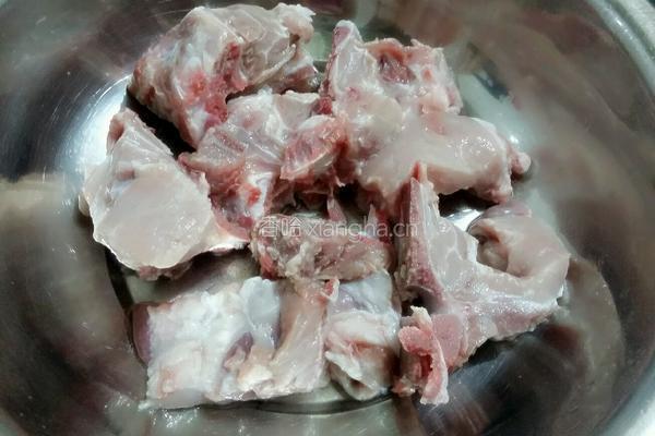 白萝卜小排汤的做法图解4