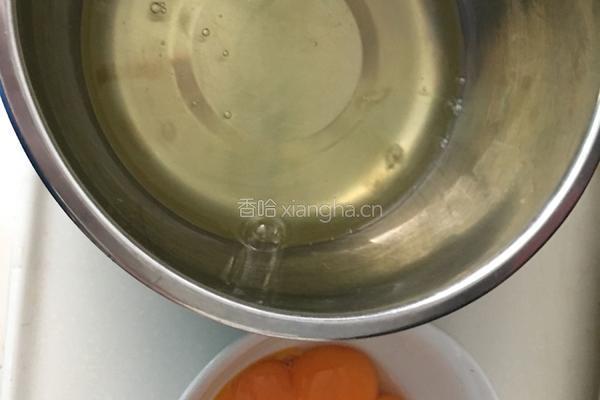 香橙虎皮蛋糕卷的做法图解1