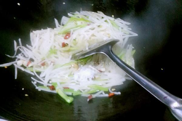 酸辣白萝卜丝的做法图解9