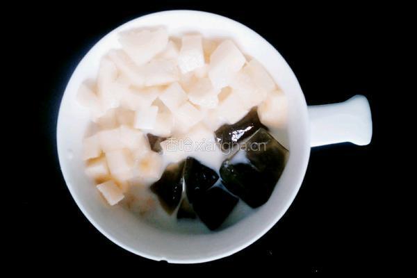 哈密瓜茶冻露的做法图解6