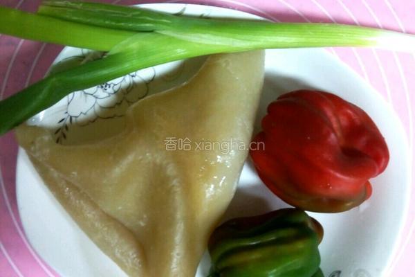 彩椒肉皮的做法图解1