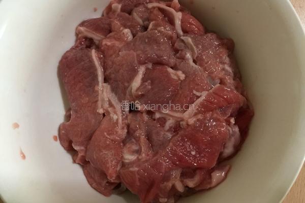 葱爆羊肉的做法图解2